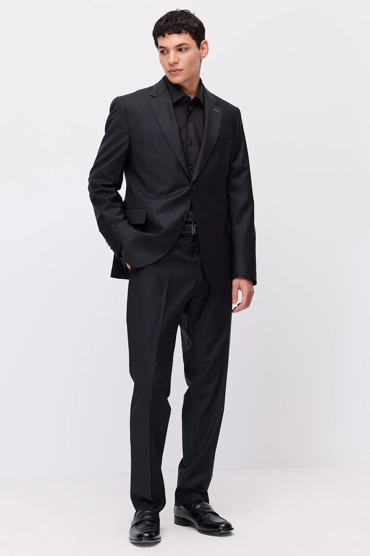 Men's Classic Fit Suit