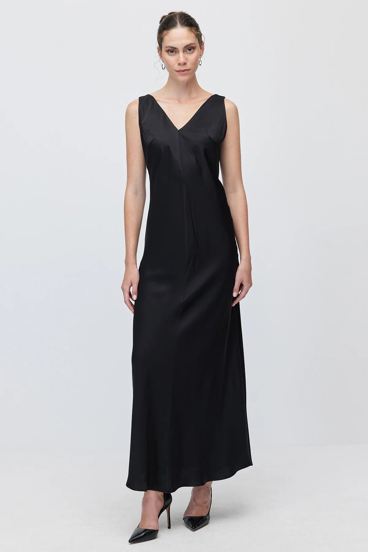 Women's V-Neck Sleeveless Satin Long Dress