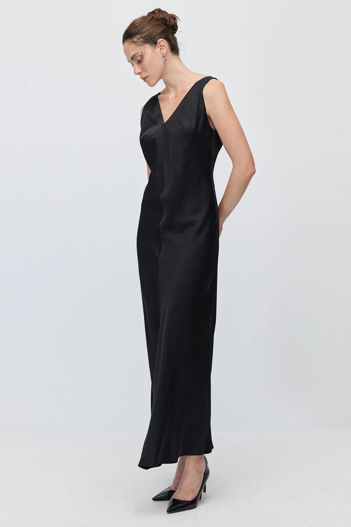 Women's V-Neck Sleeveless Satin Long Dress