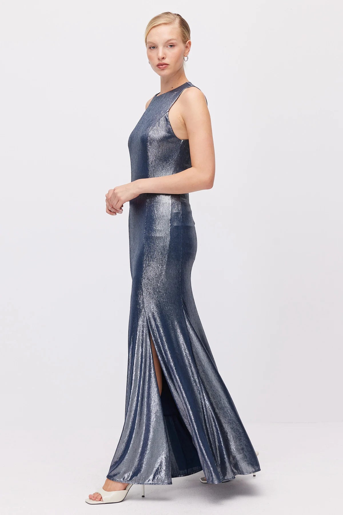 Women's Metallic Look Sleeveless Long Evening Dress