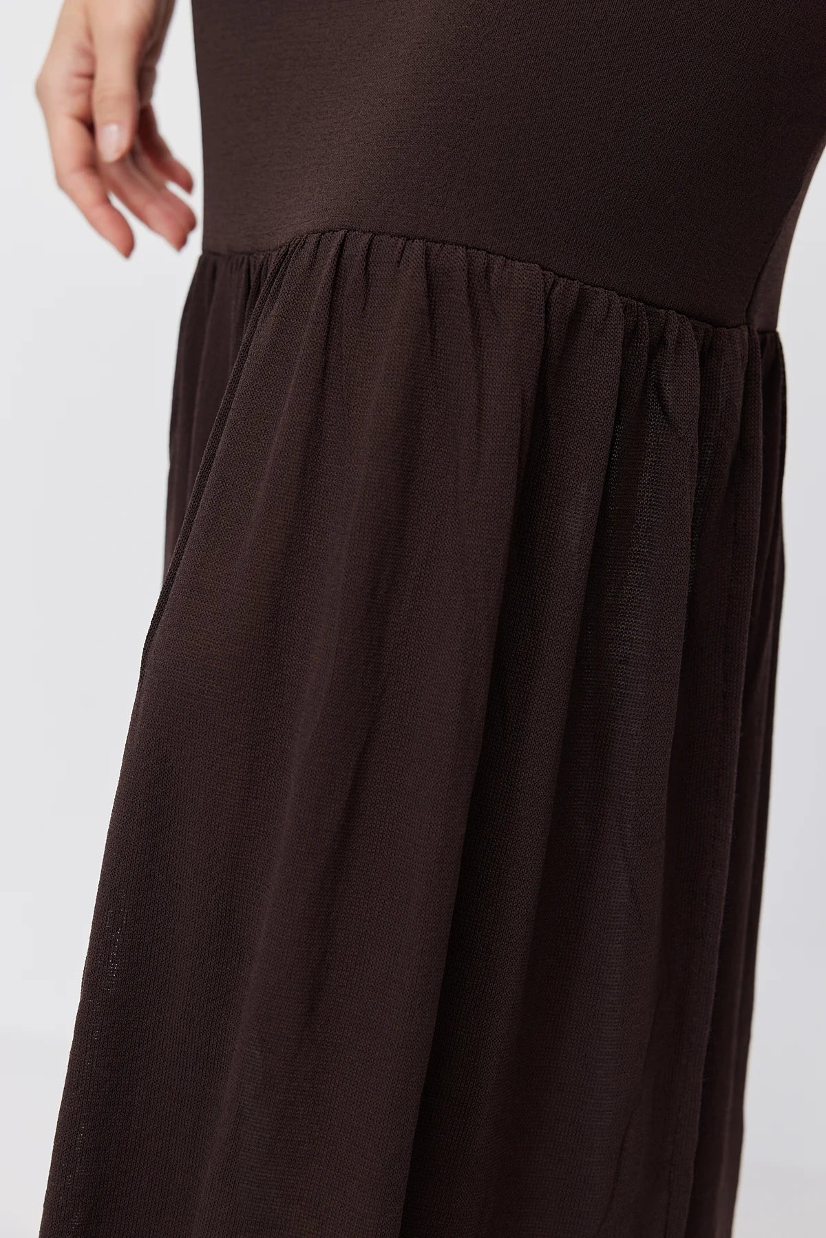 Women's Crew Neck Knit Dress with Ruffled Hem