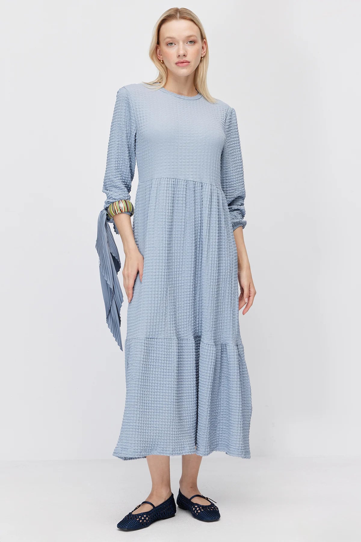 Women's Layered Detail Crew Neck Textured Maxi Dress