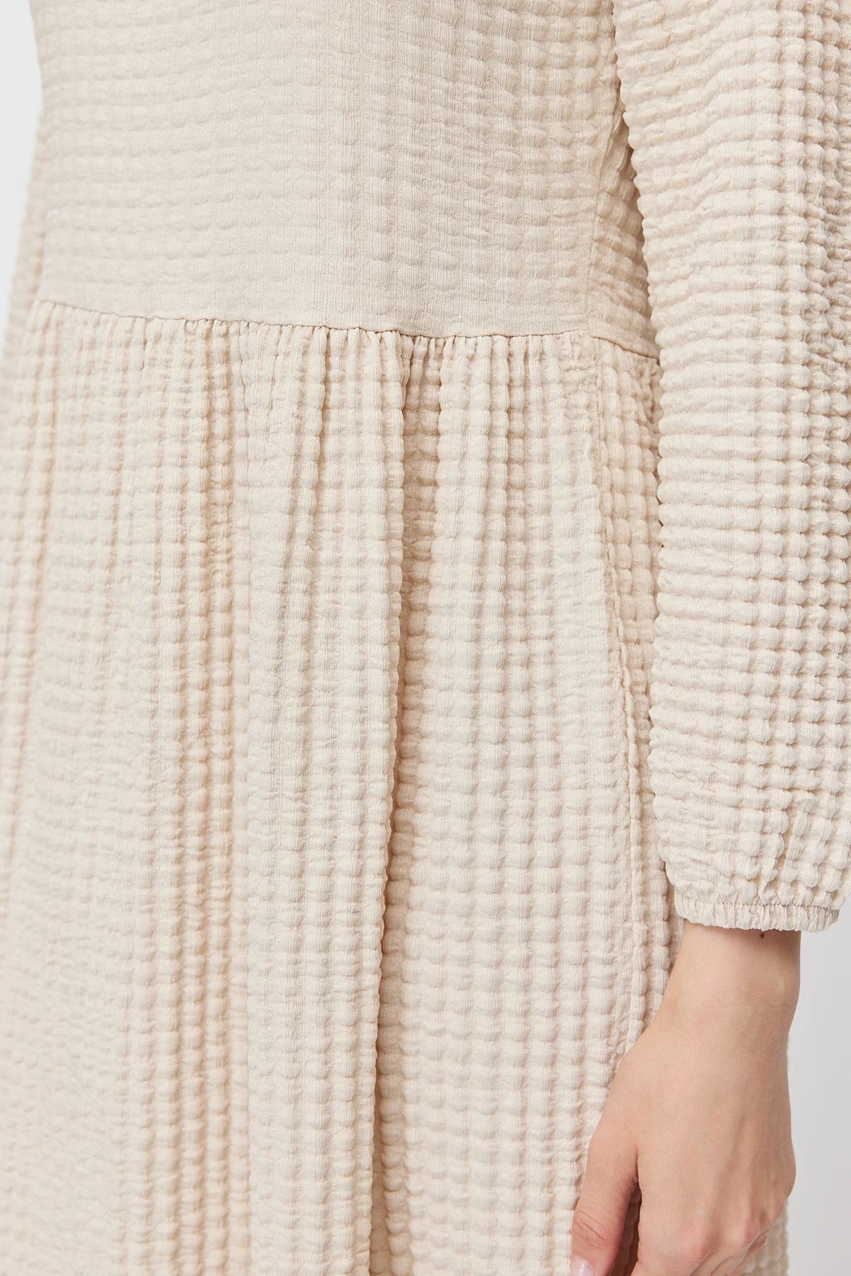 Women's Layered Detail Crew Neck Textured Maxi Dress