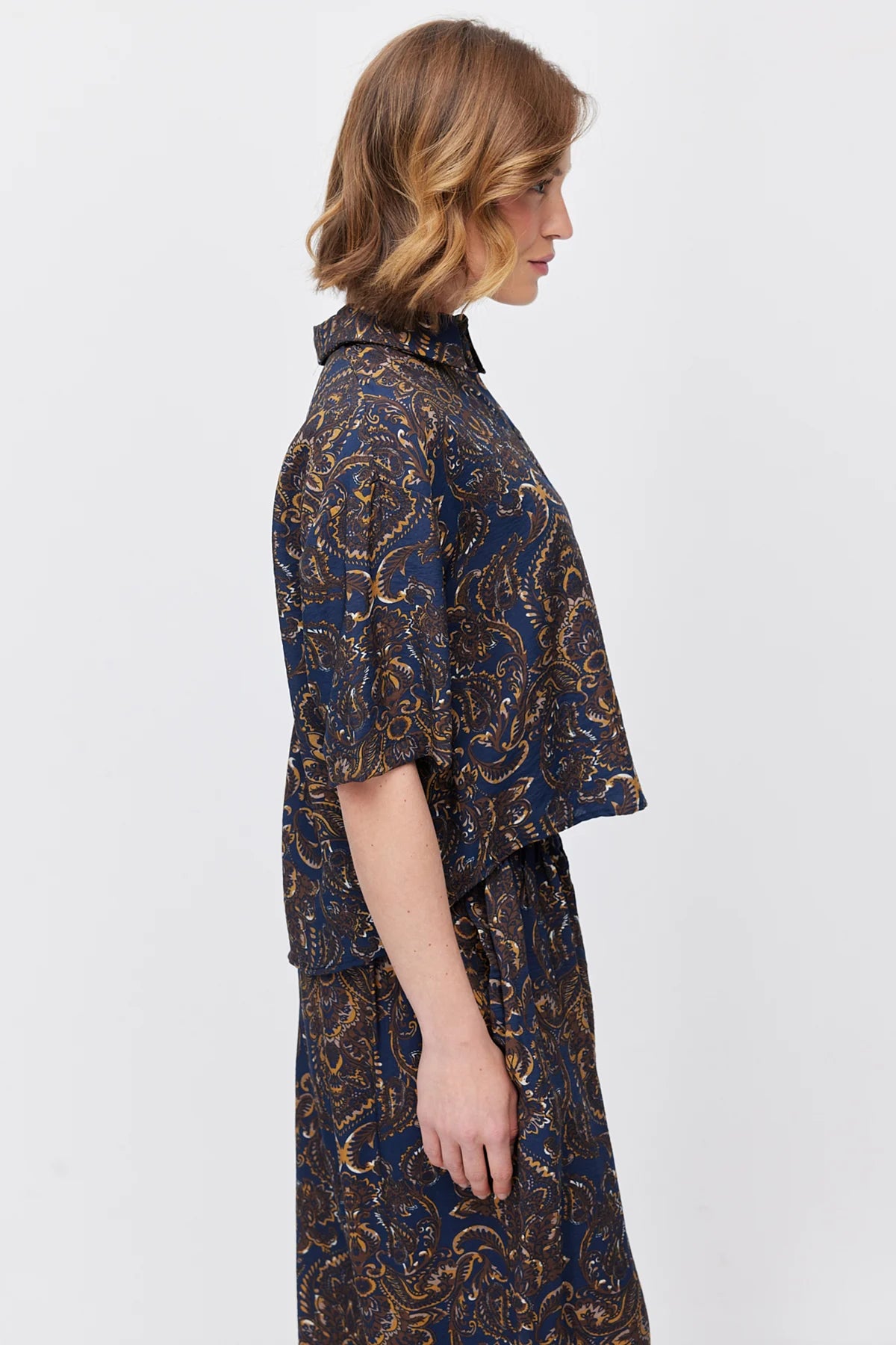 Women's Patterned Short Shirt
