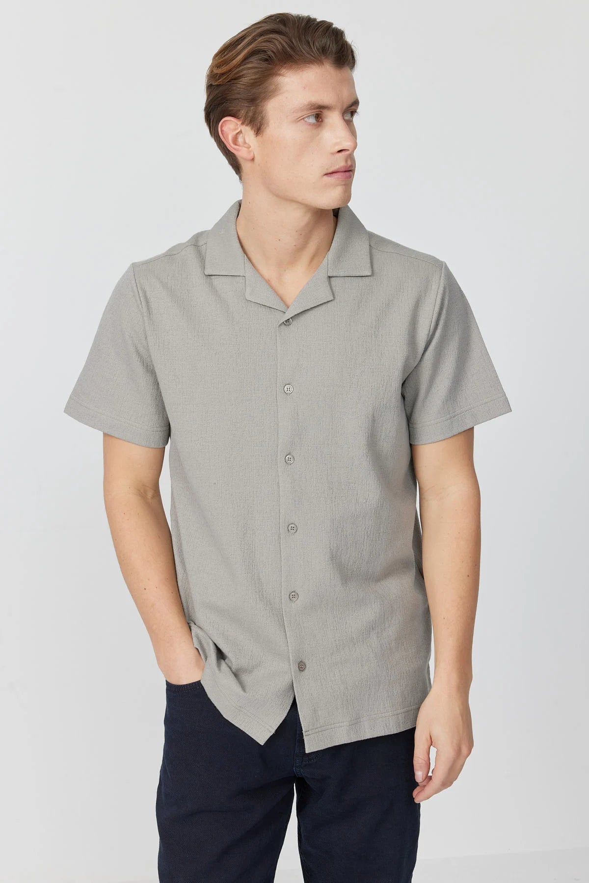 Men's Cuban Collar Short-Sleeve Shirt