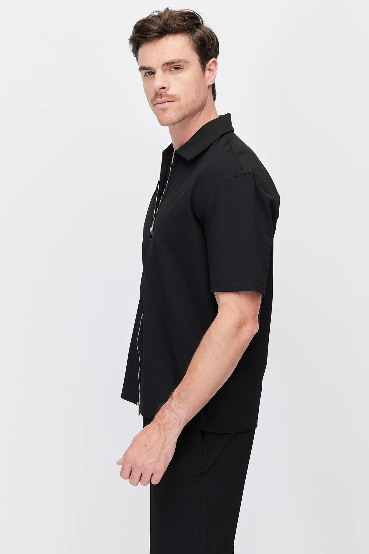 Men's Zip-Up Short-Sleeve Shirt