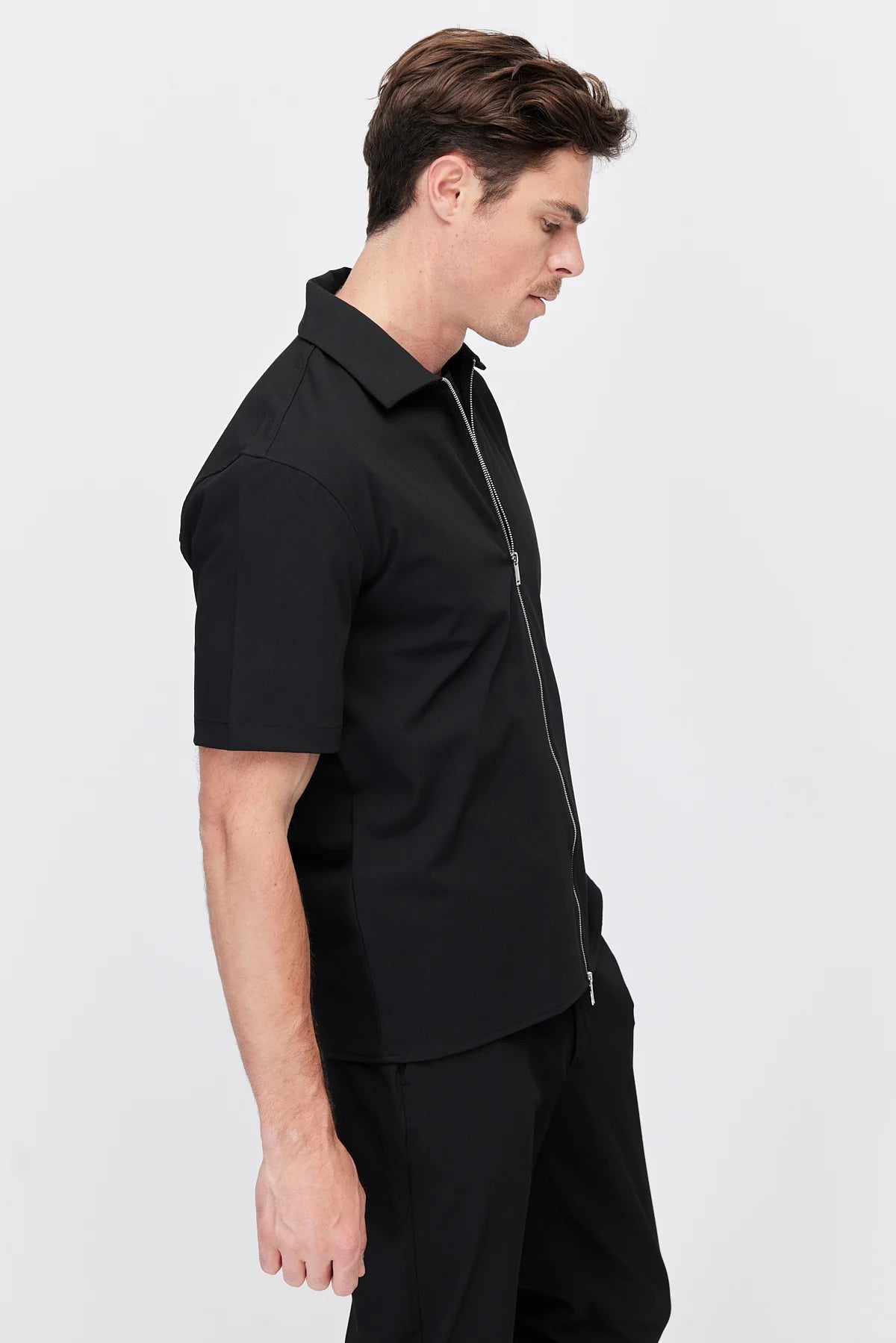 Men's Zip-Up Short-Sleeve Shirt