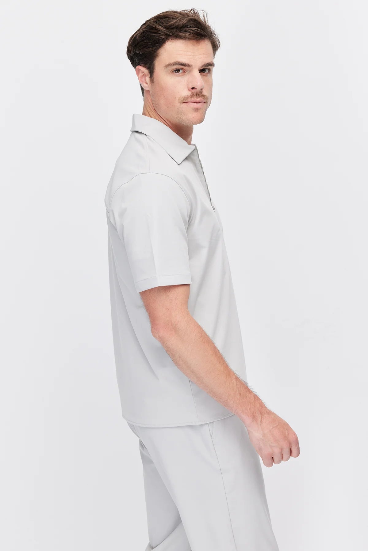 Men's Zip-Up Short-Sleeve Shirt