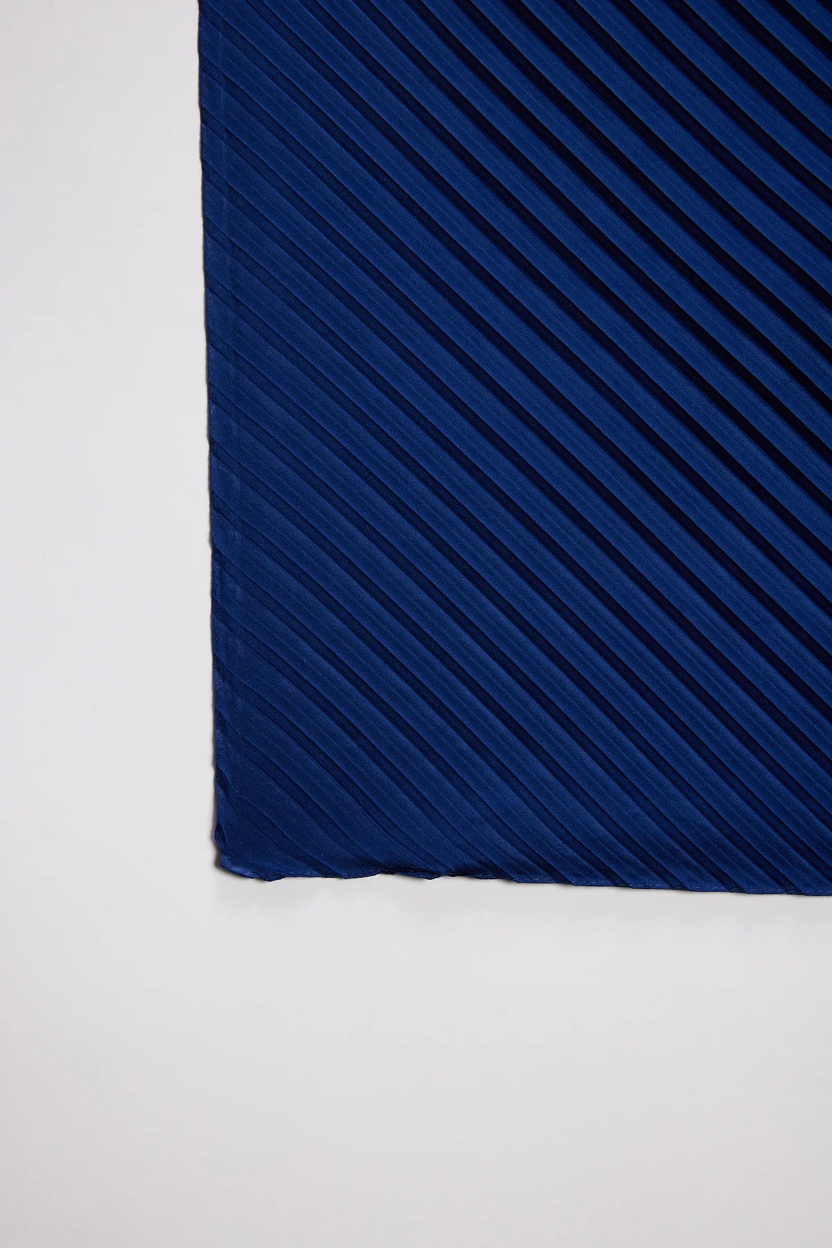 WOMEN'S PLAIN PLEATED BANDANA