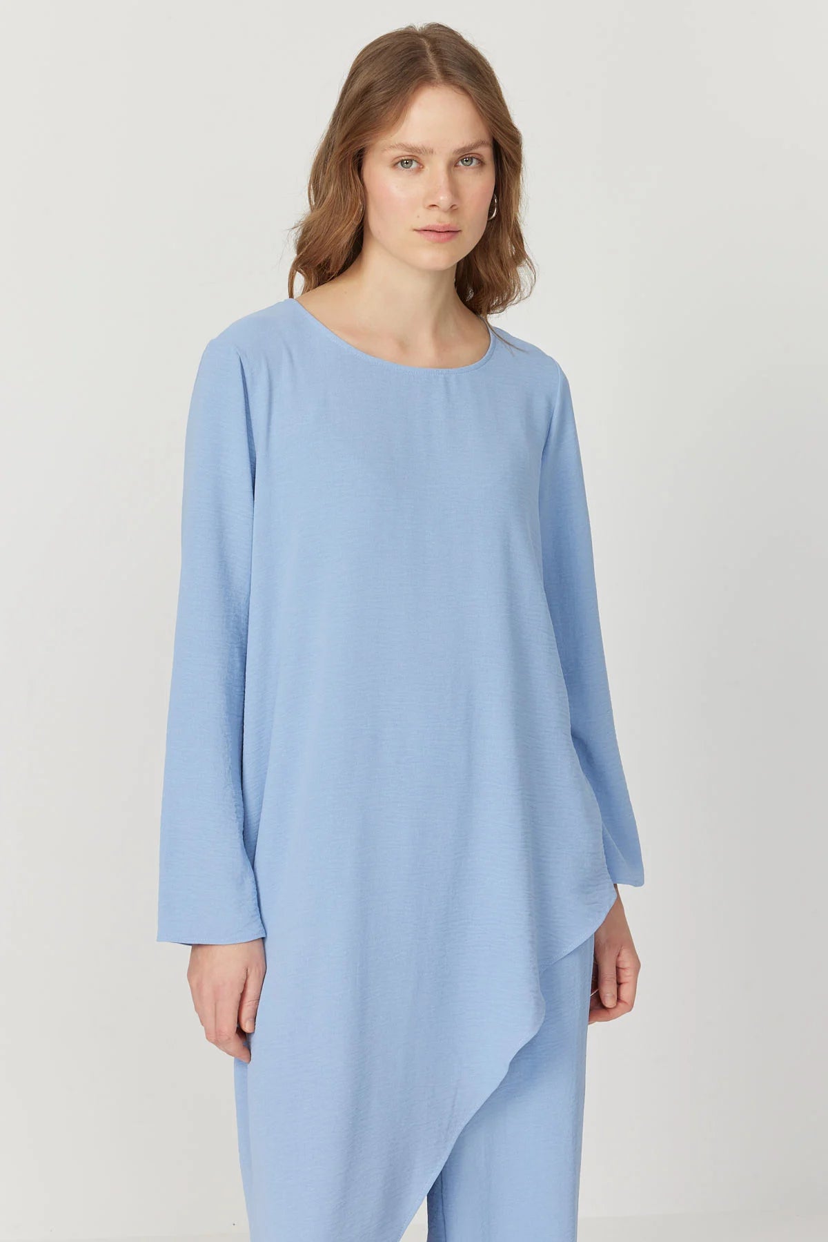 Women's Asymmetric Hem Blouse
