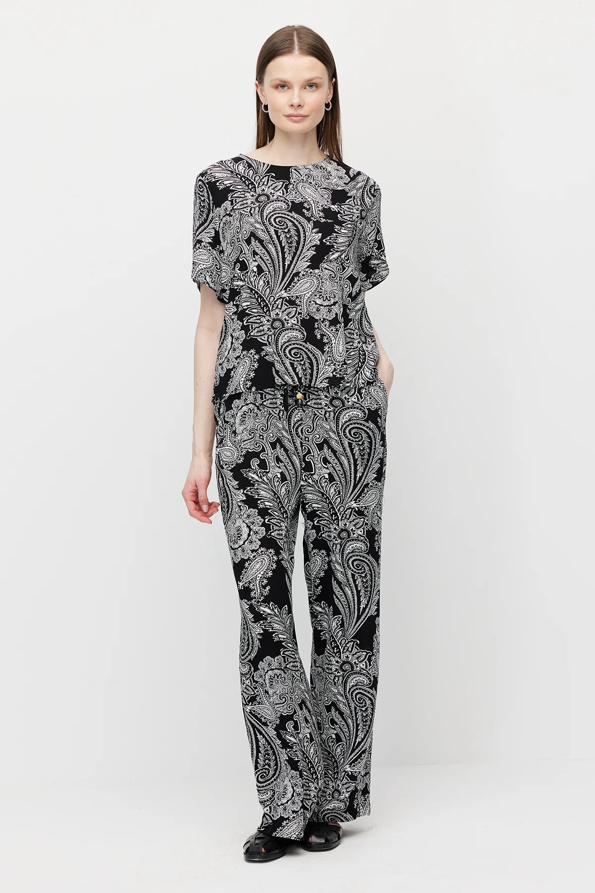 Women's Tight-Tie Patterned Blouse