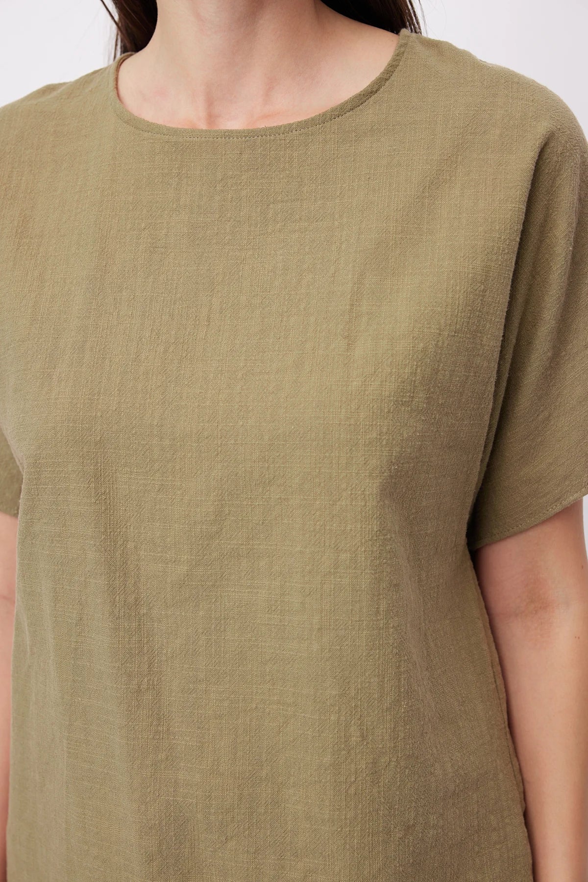 Women's Crew Neck Dropped Shoulder Short Sleeve Linen Blouse