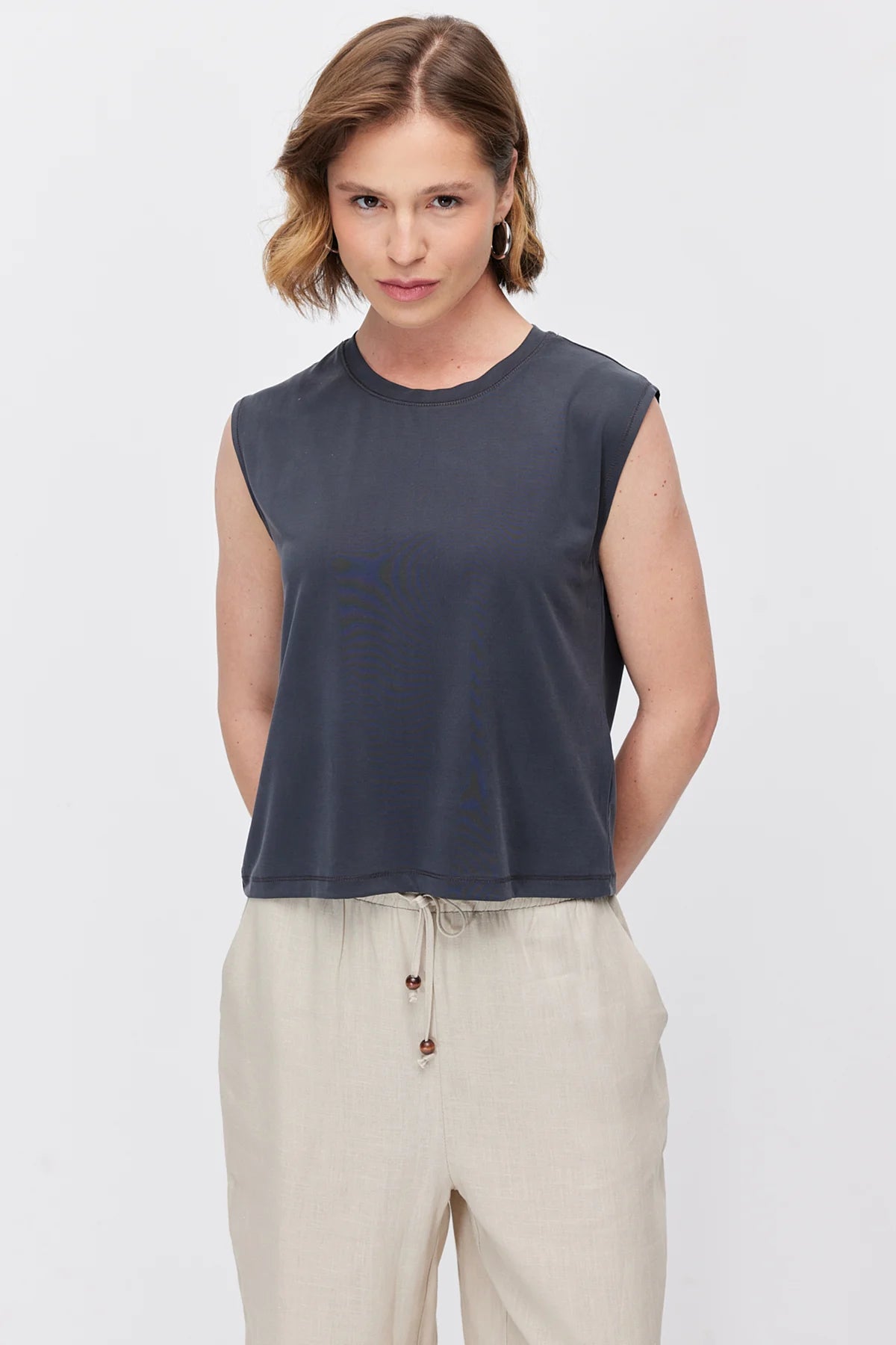Women's Basic Sleeveless Blouse