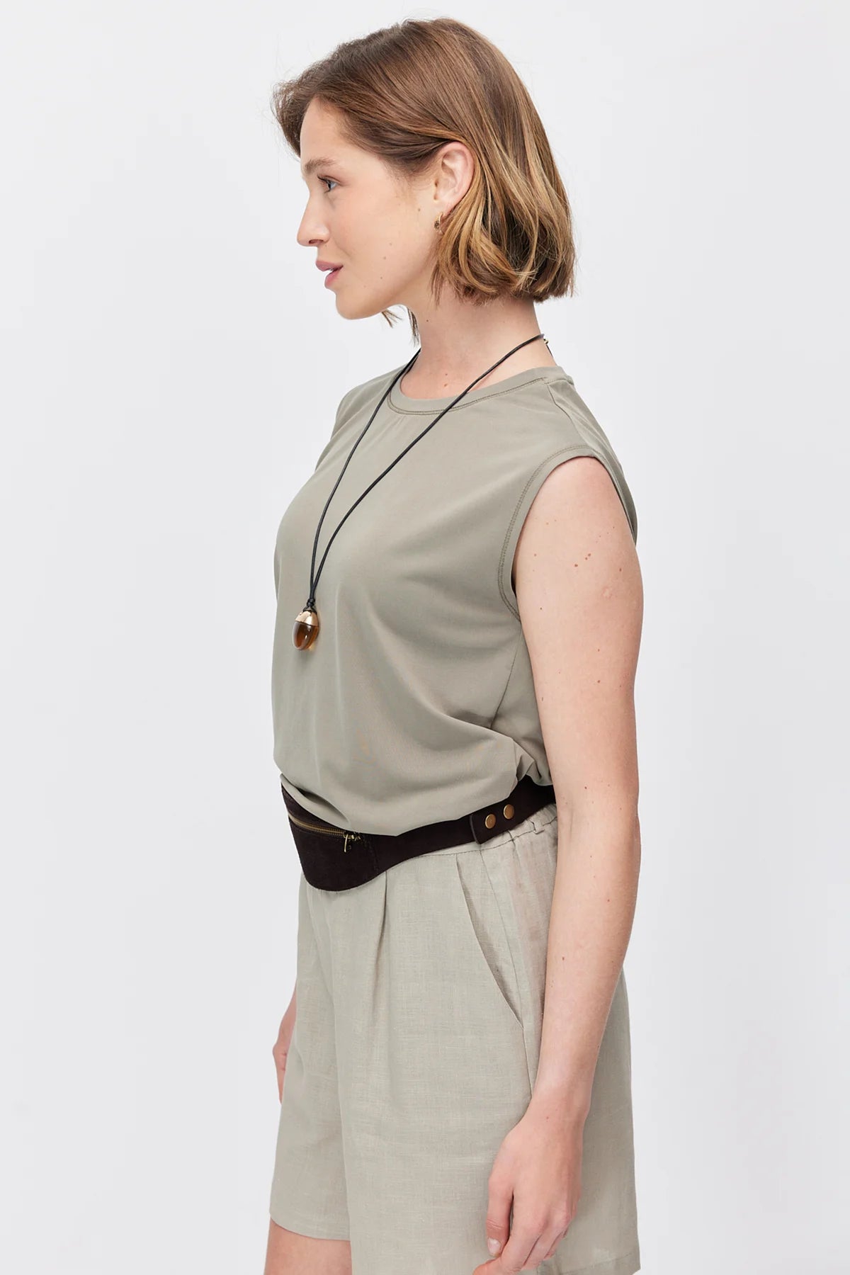 Women's Basic Sleeveless Blouse