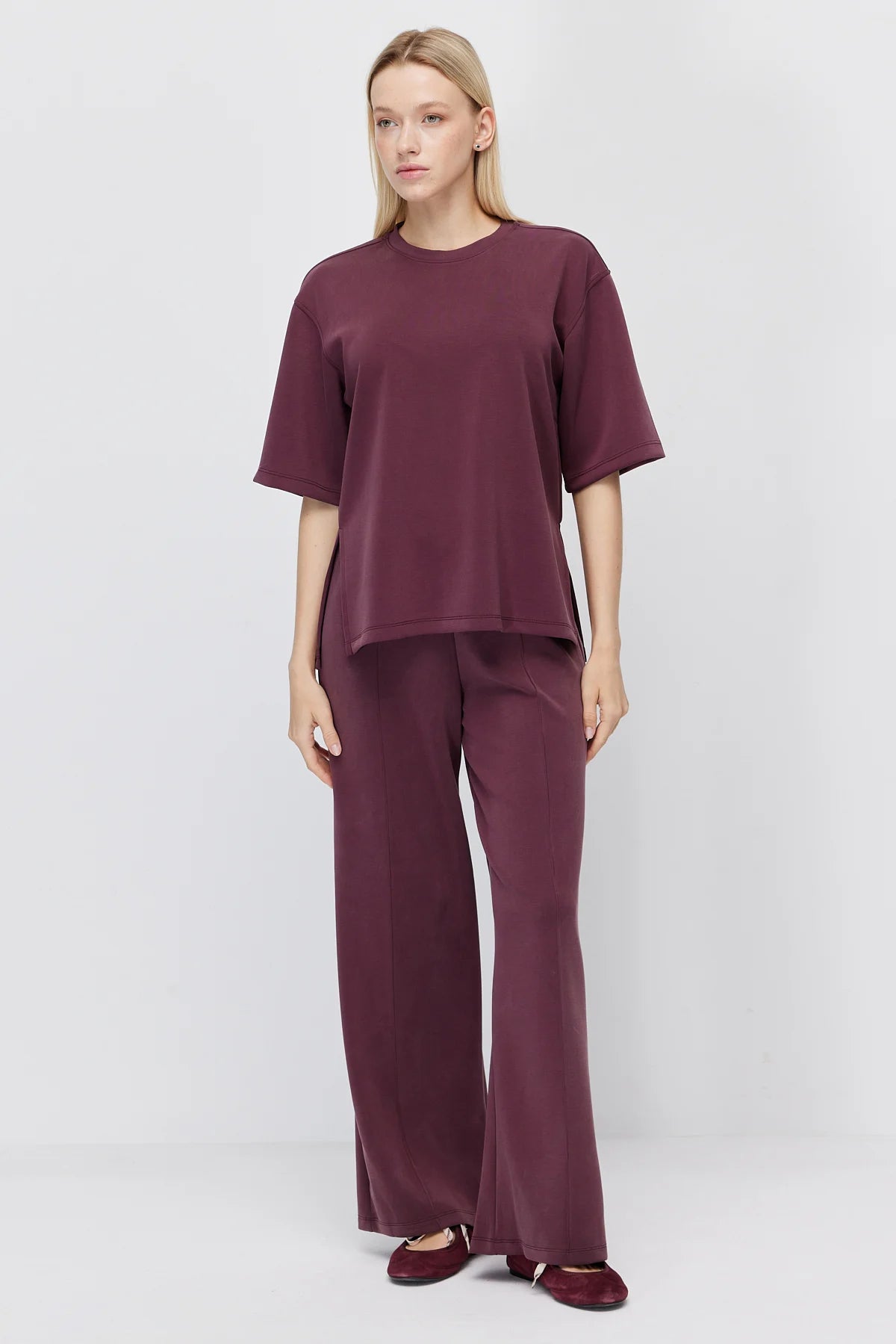 Women's Basic Crew Neck T-shirt