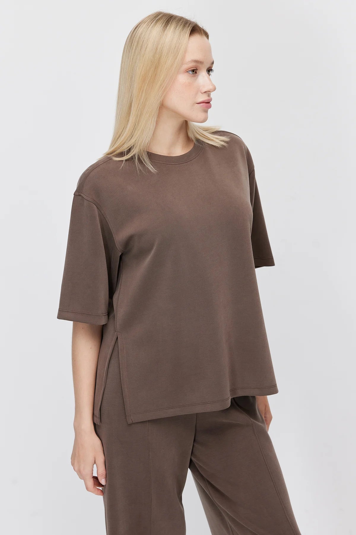 Women's Basic Crew Neck T-shirt