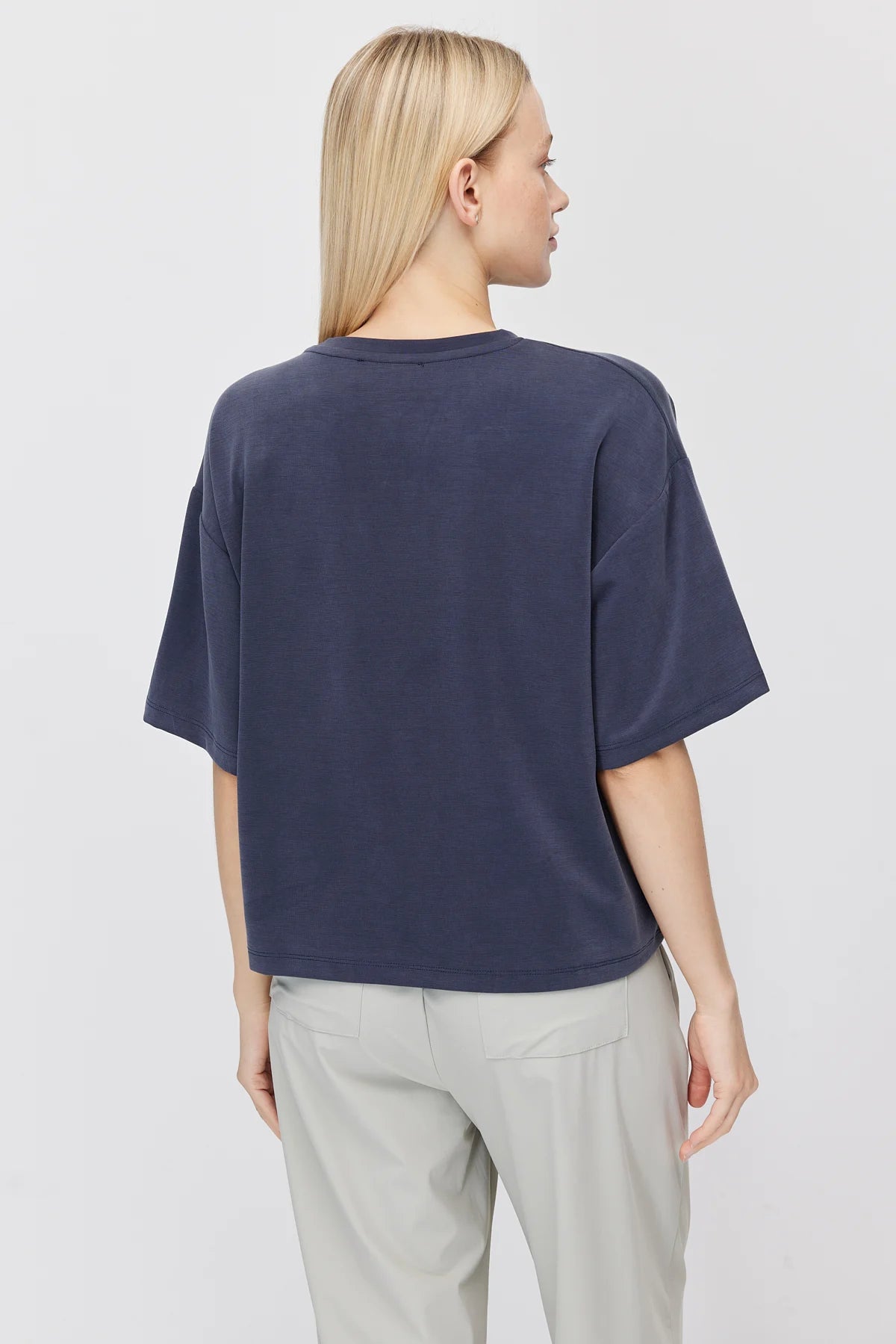 Women's Low Sleeve Basic T-shirt