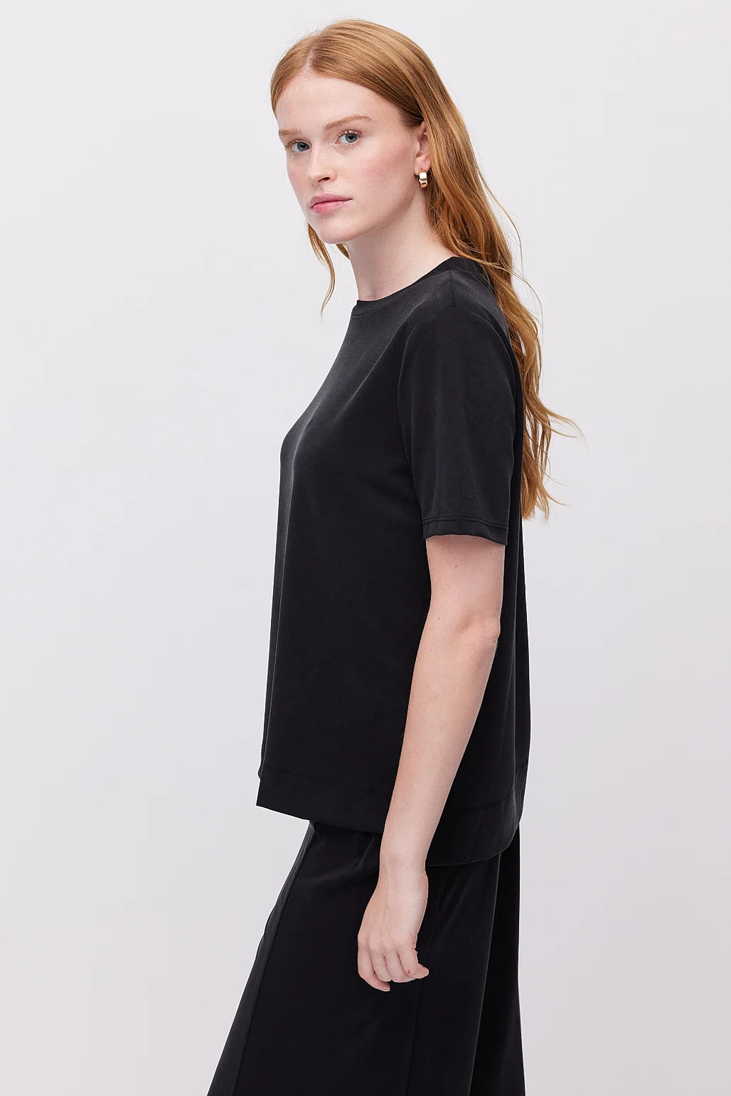 Women's Short-Sleeve Crew Neck T-Shirt