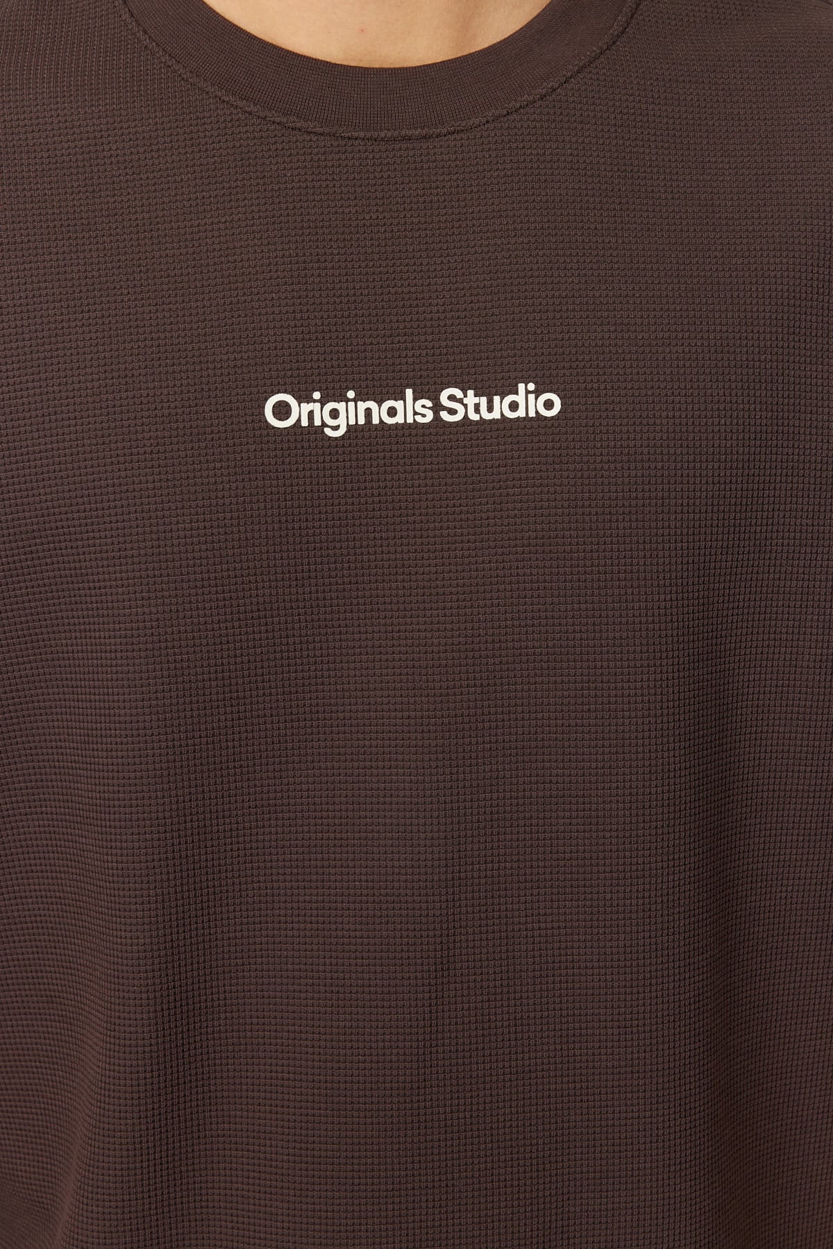 Men's Textured Text Detail T-shirt
