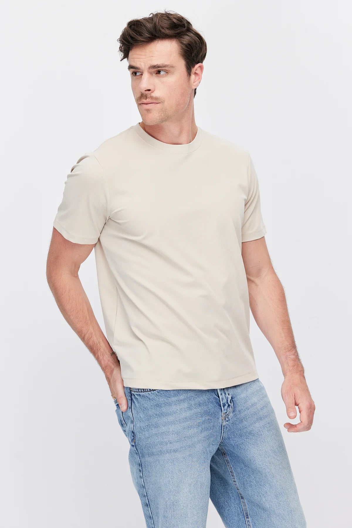 Men's basic crew neck t-shirt
