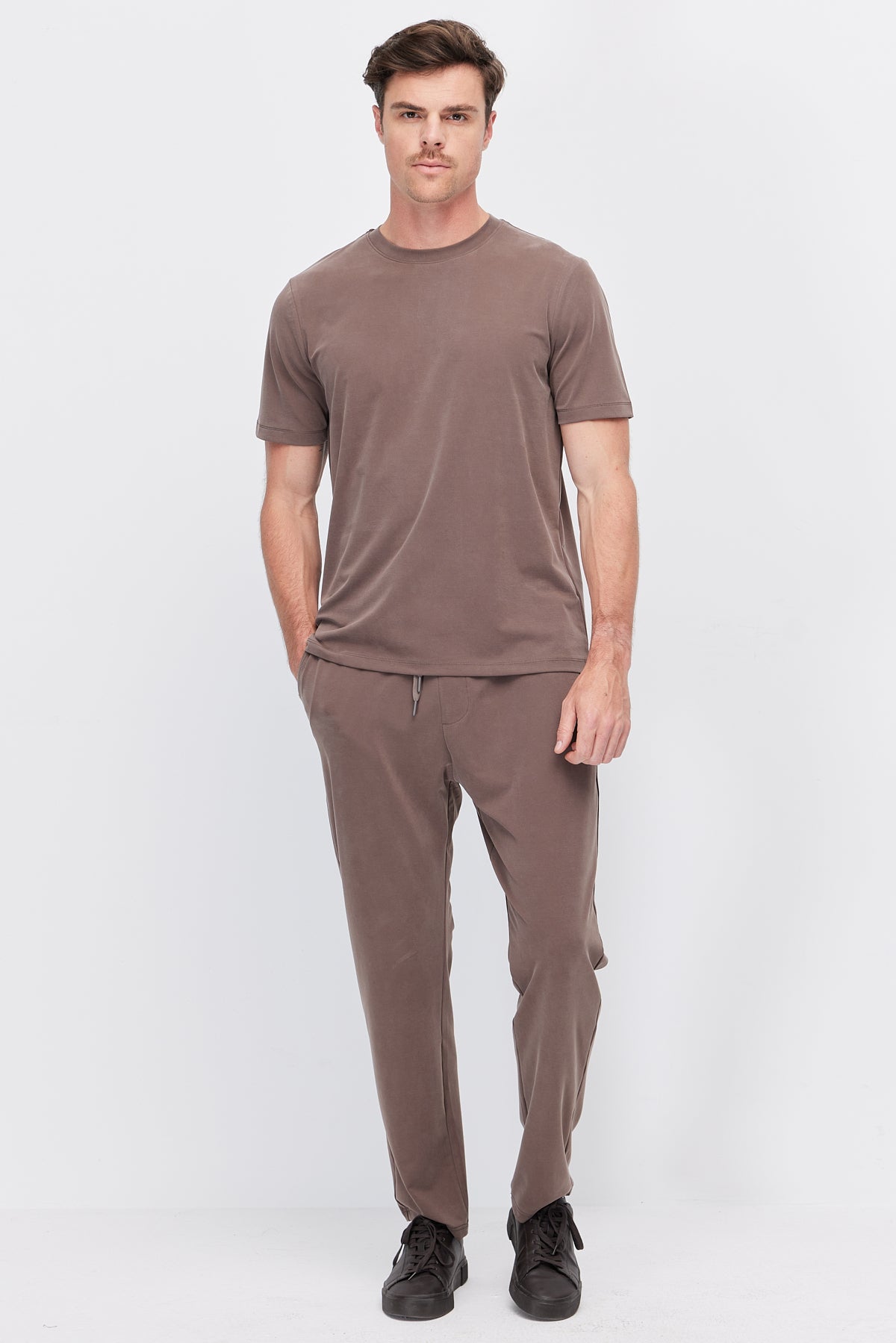 Men's basic crew neck t-shirt