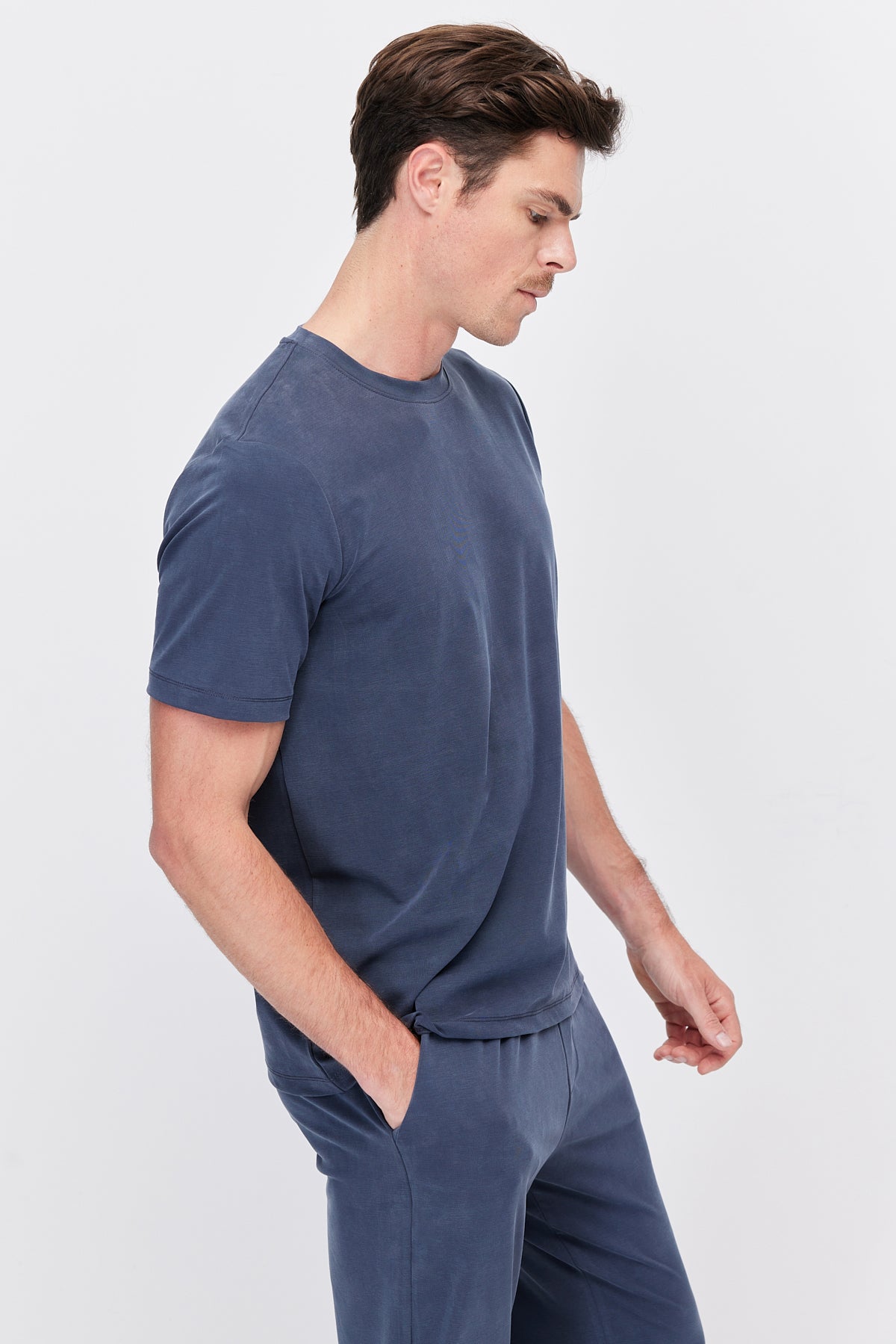 Men's basic crew neck t-shirt