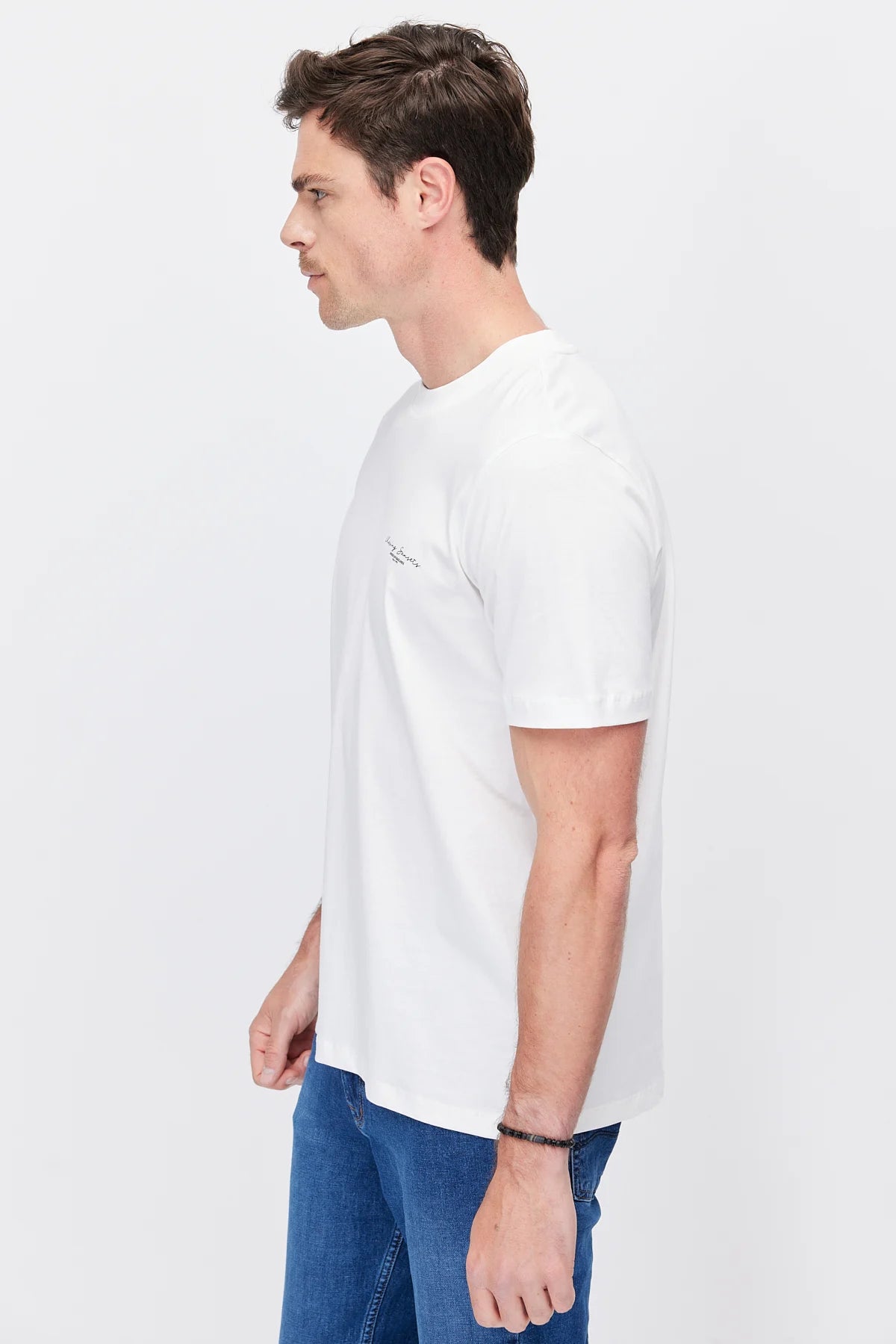 Men's Crew Neck T-shirt with Chest Print