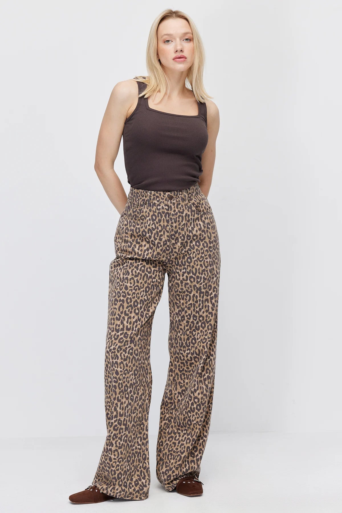 Women's High-Waisted Wide-Leg Jeans