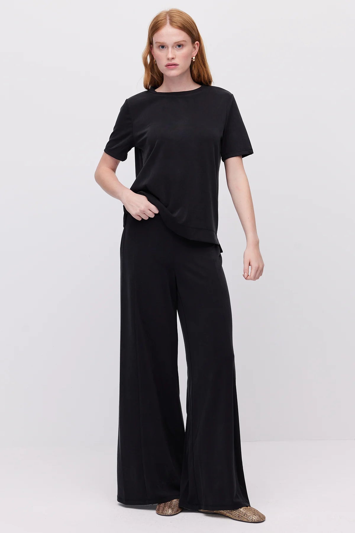 Women's Wide-Leg Draped Trousers
