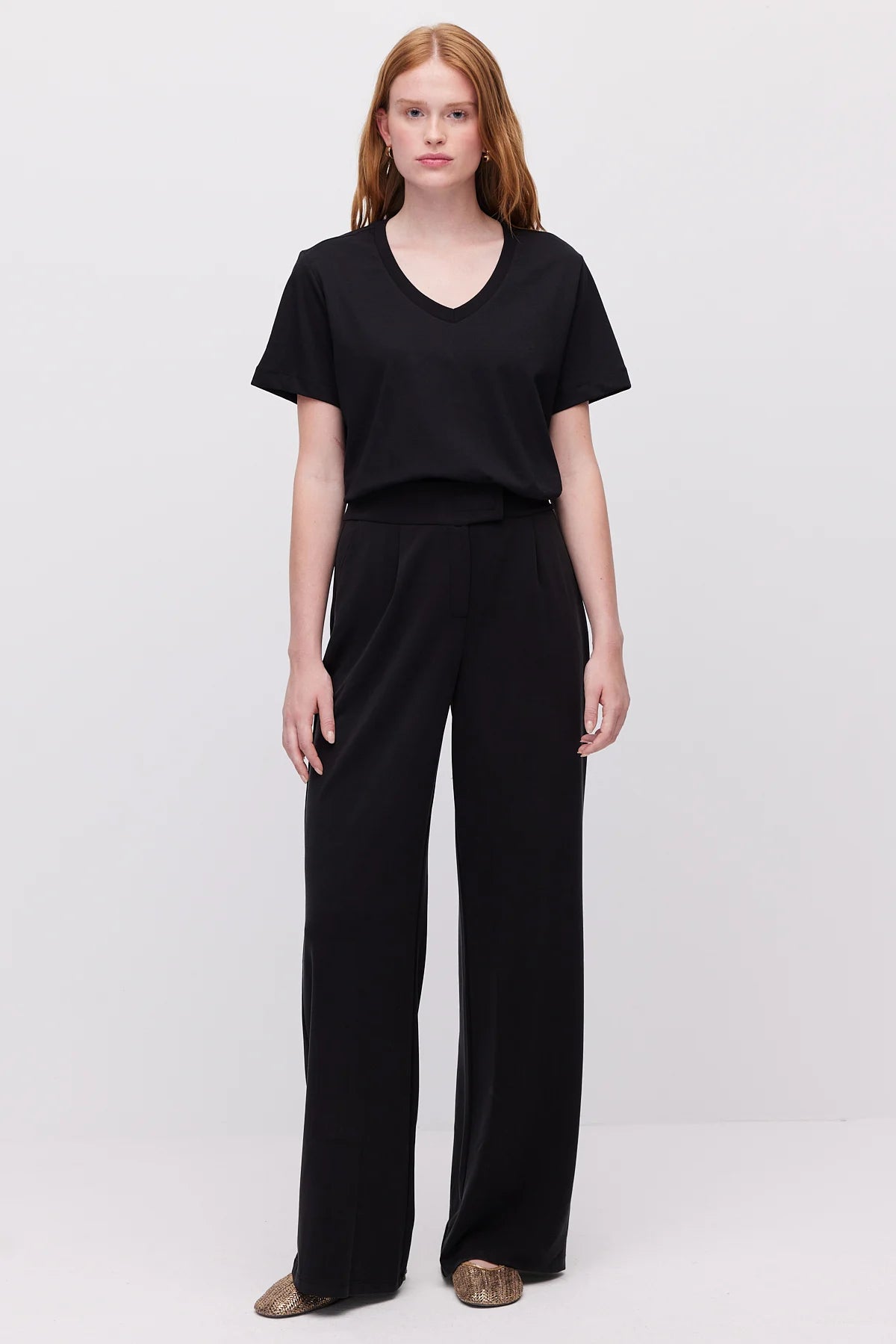 Women's High-Waisted Pleated Wide-Leg Trousers