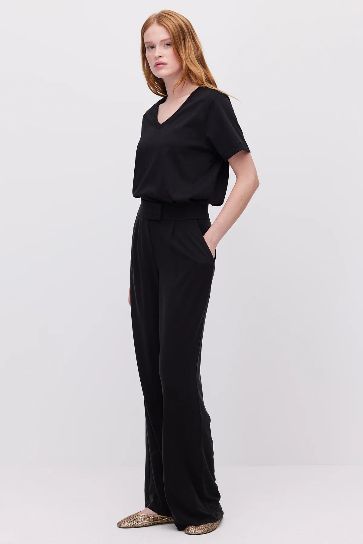 Women's High-Waisted Pleated Wide-Leg Trousers