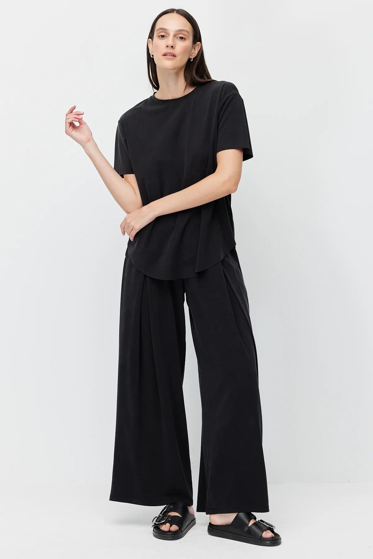 Women's Wide Leg Dart Trousers