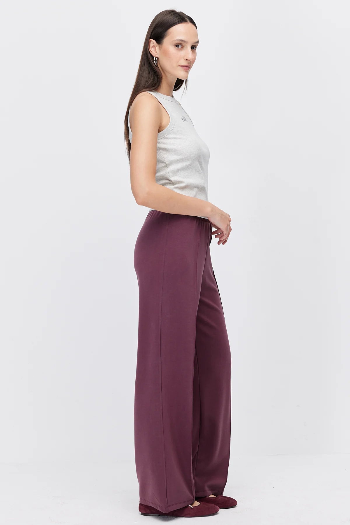 Women's Pants with Front Seam Detail