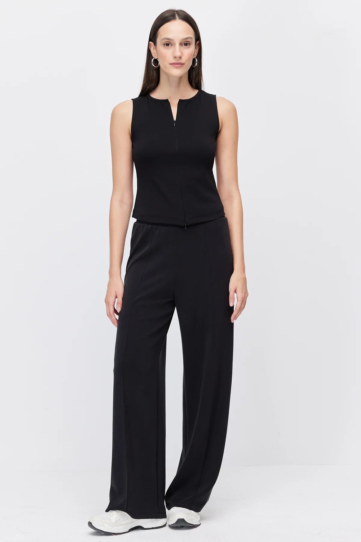 Women's Pants with Front Seam Detail