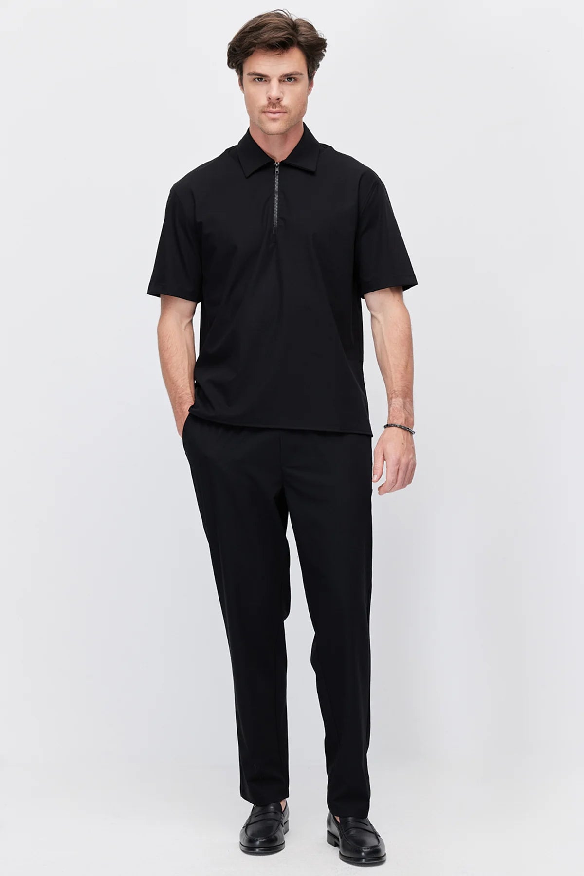 Men's Jogger Pants with Elastic Waistband and Drawstring