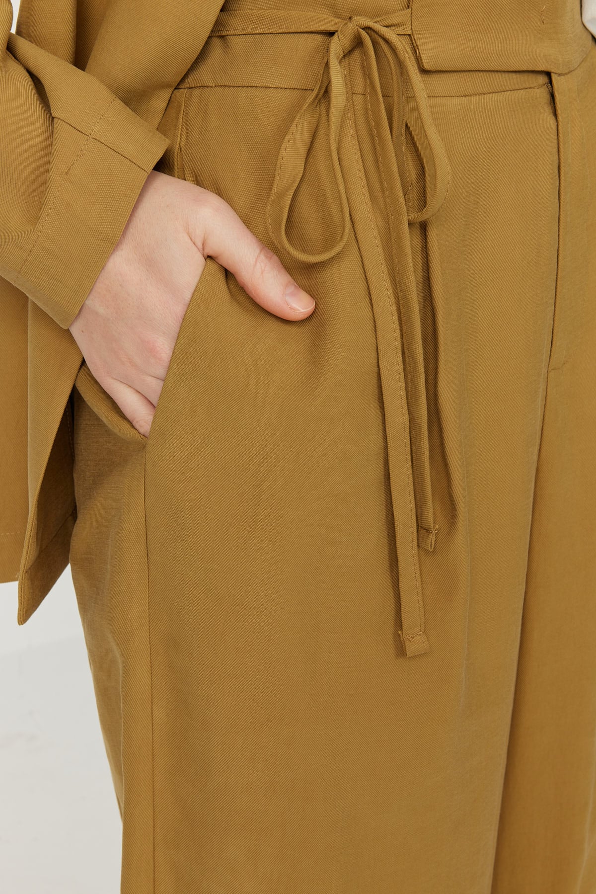 Women's Wide Leg Trousers with Waist Detail