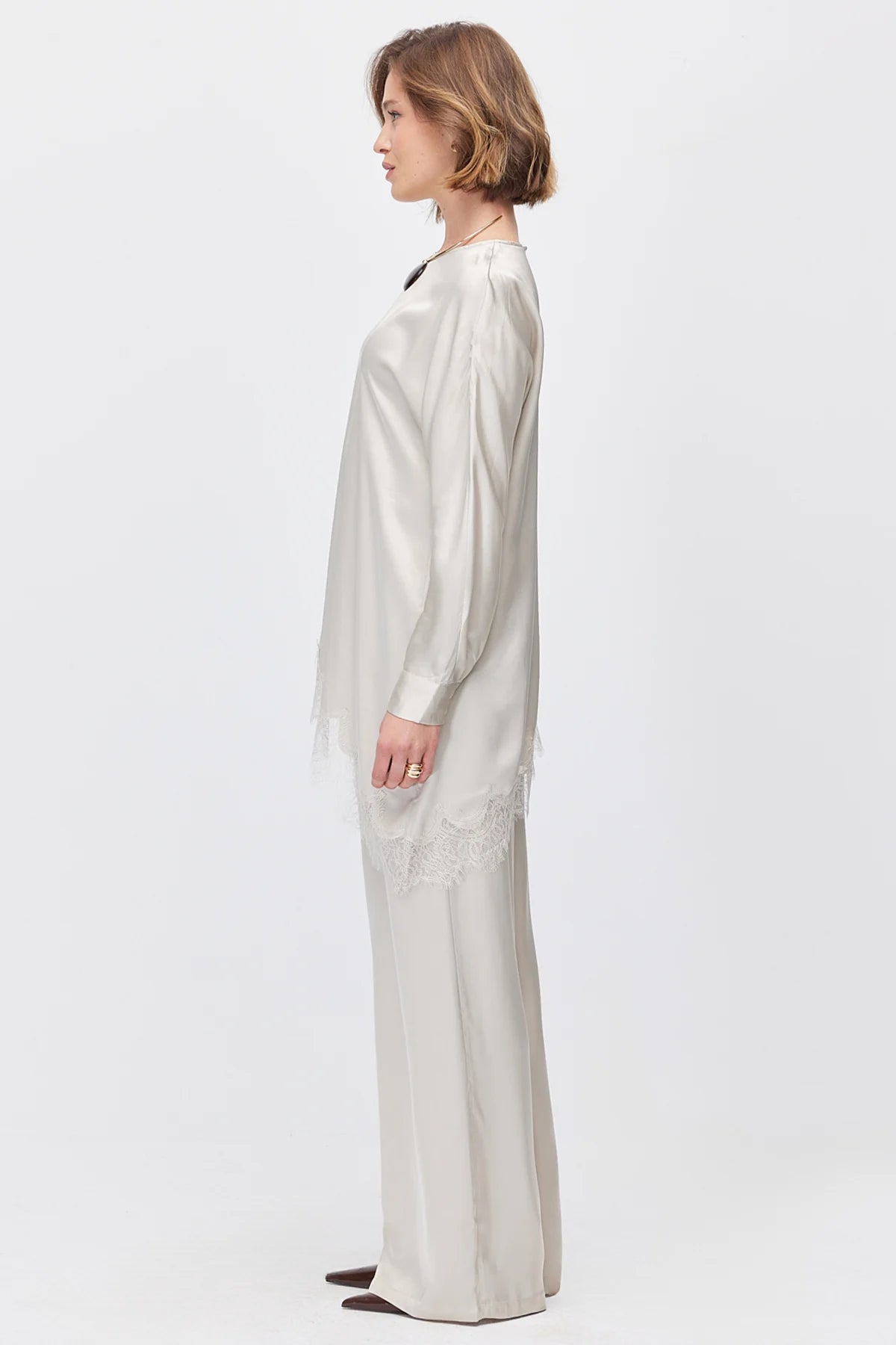 Women's Wide Leg Satin Textured Trousers
