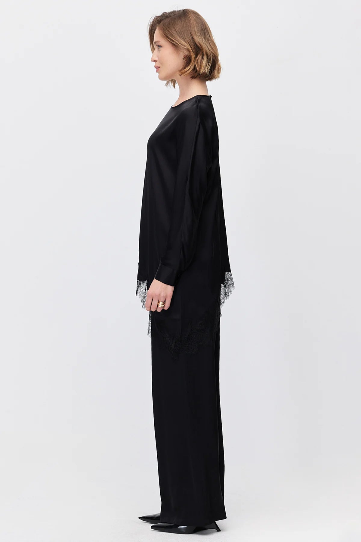 Women's Wide Leg Satin Textured Trousers
