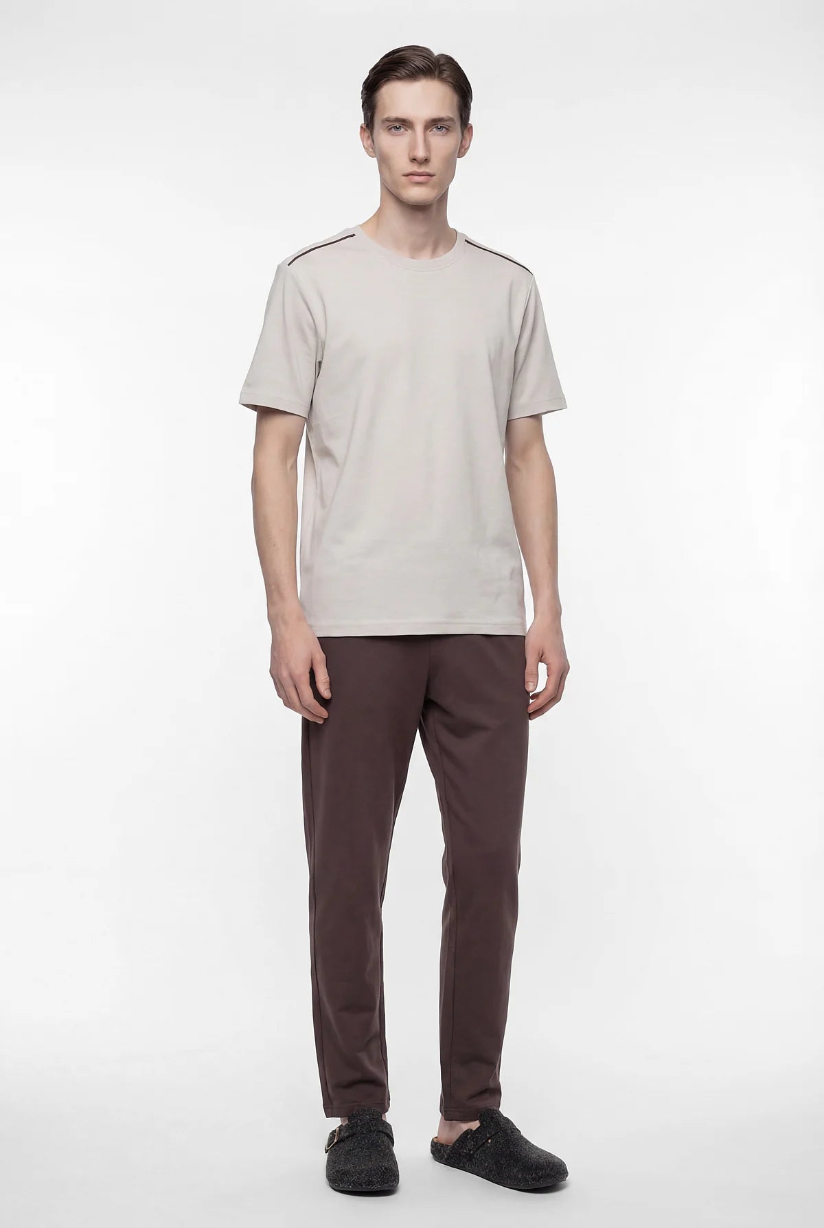 Mans' Short-Sleeved Patterned Pajama Set