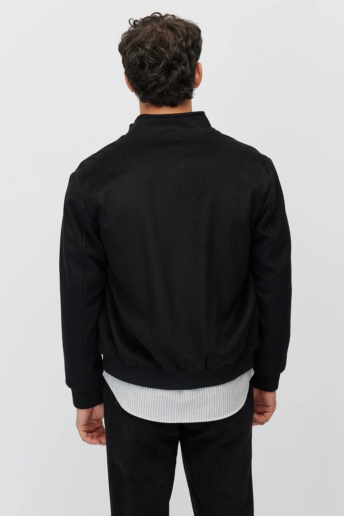 Men's High Collar Zippered Lined Mont