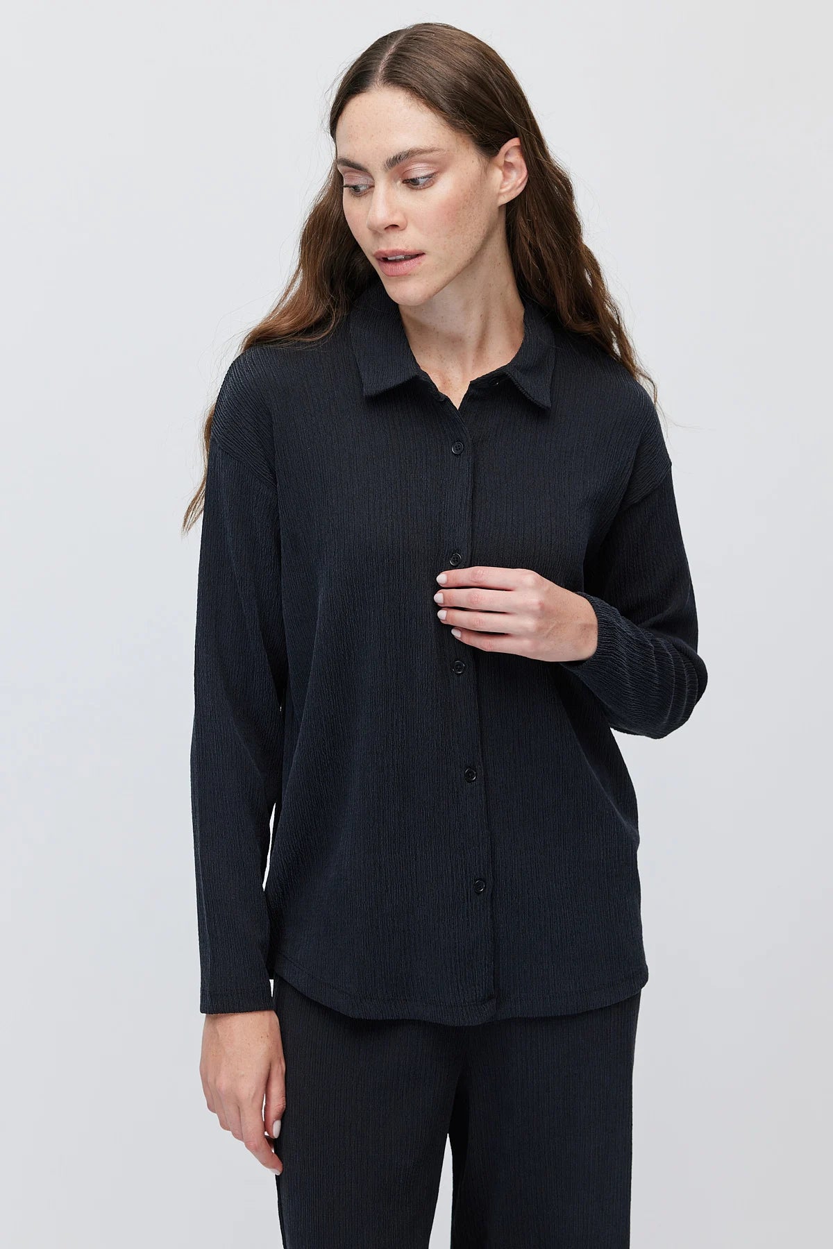 Women's drop-shoulder long-sleeve shirt