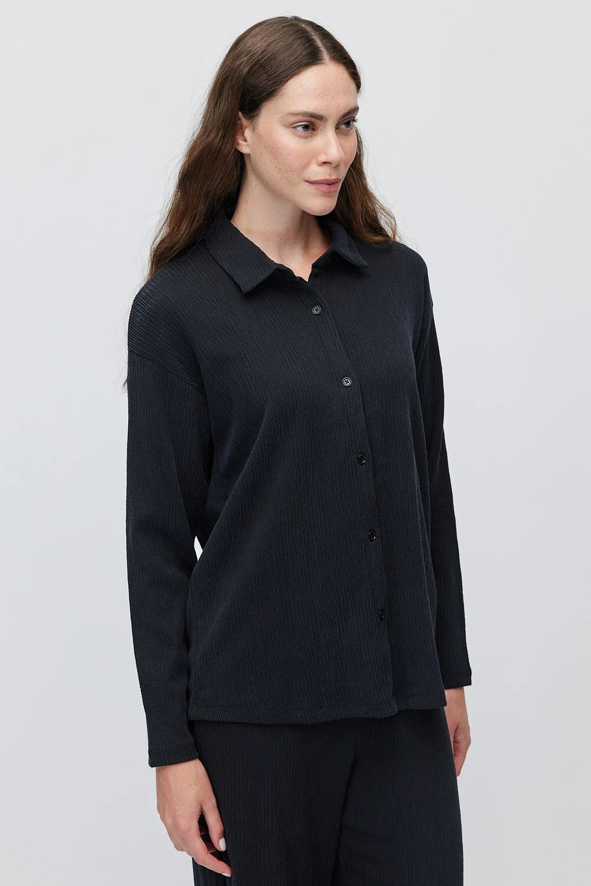 Women's drop-shoulder long-sleeve shirt