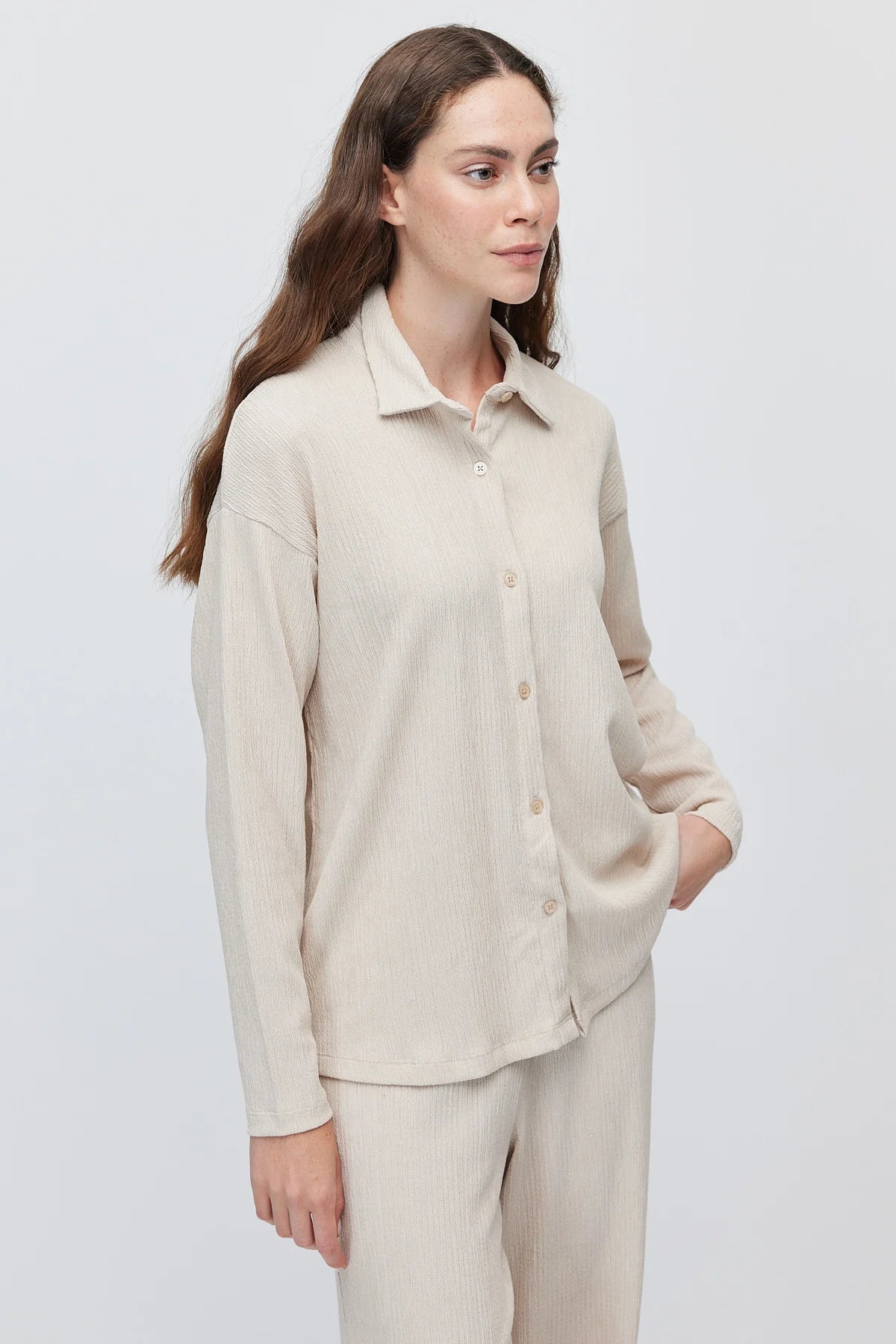 Women's drop-shoulder long-sleeve shirt