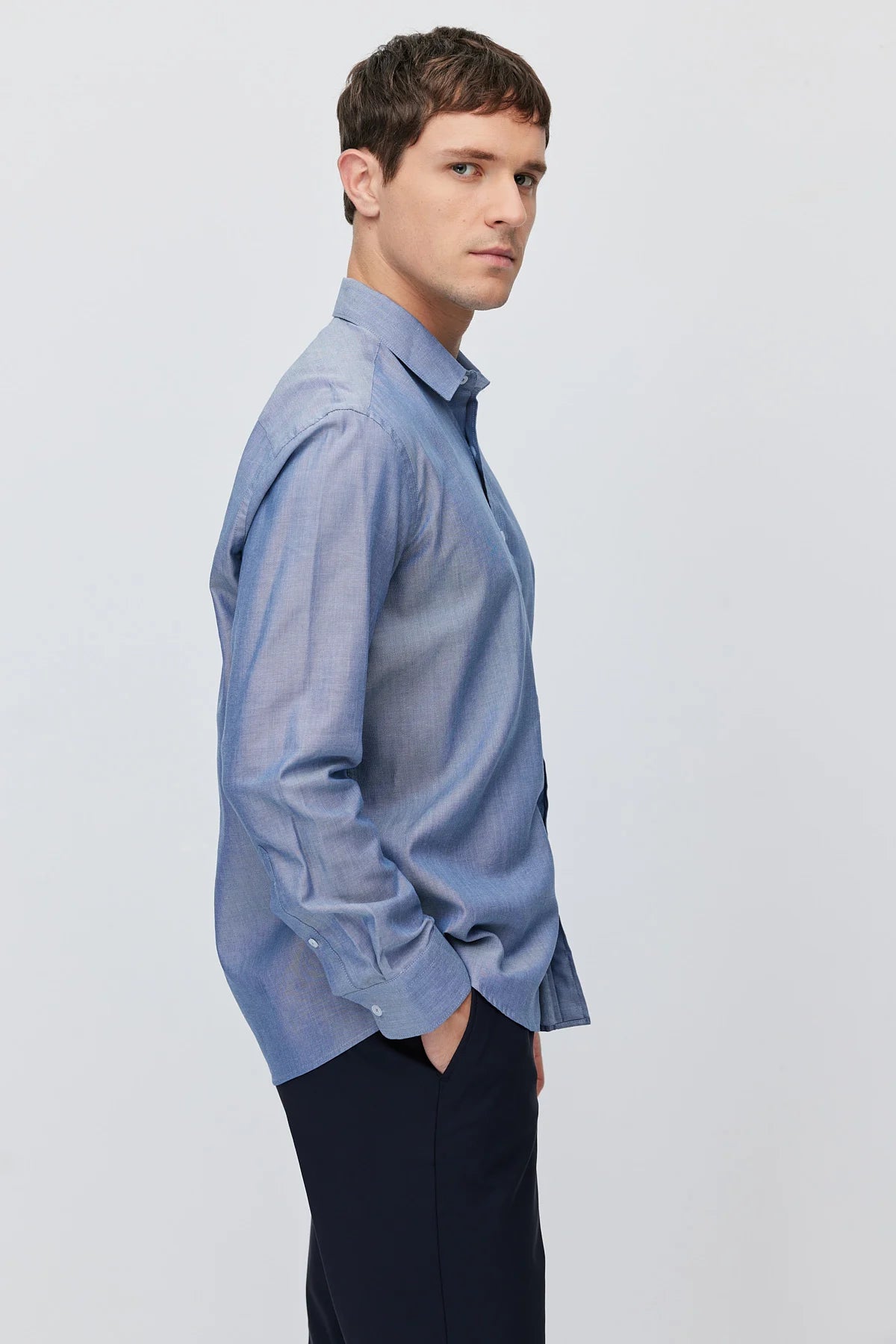 Men's Solid Color Regular Fit Long-Sleeve Shirt