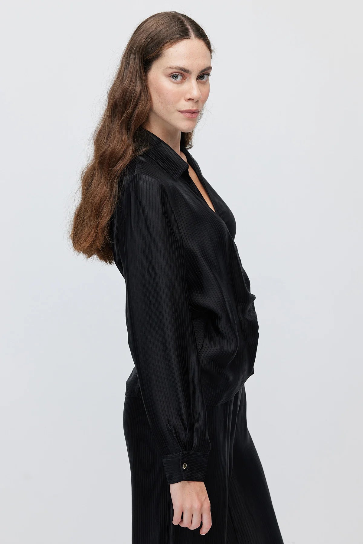 Women's V-Neck shirt with Metal Buckle