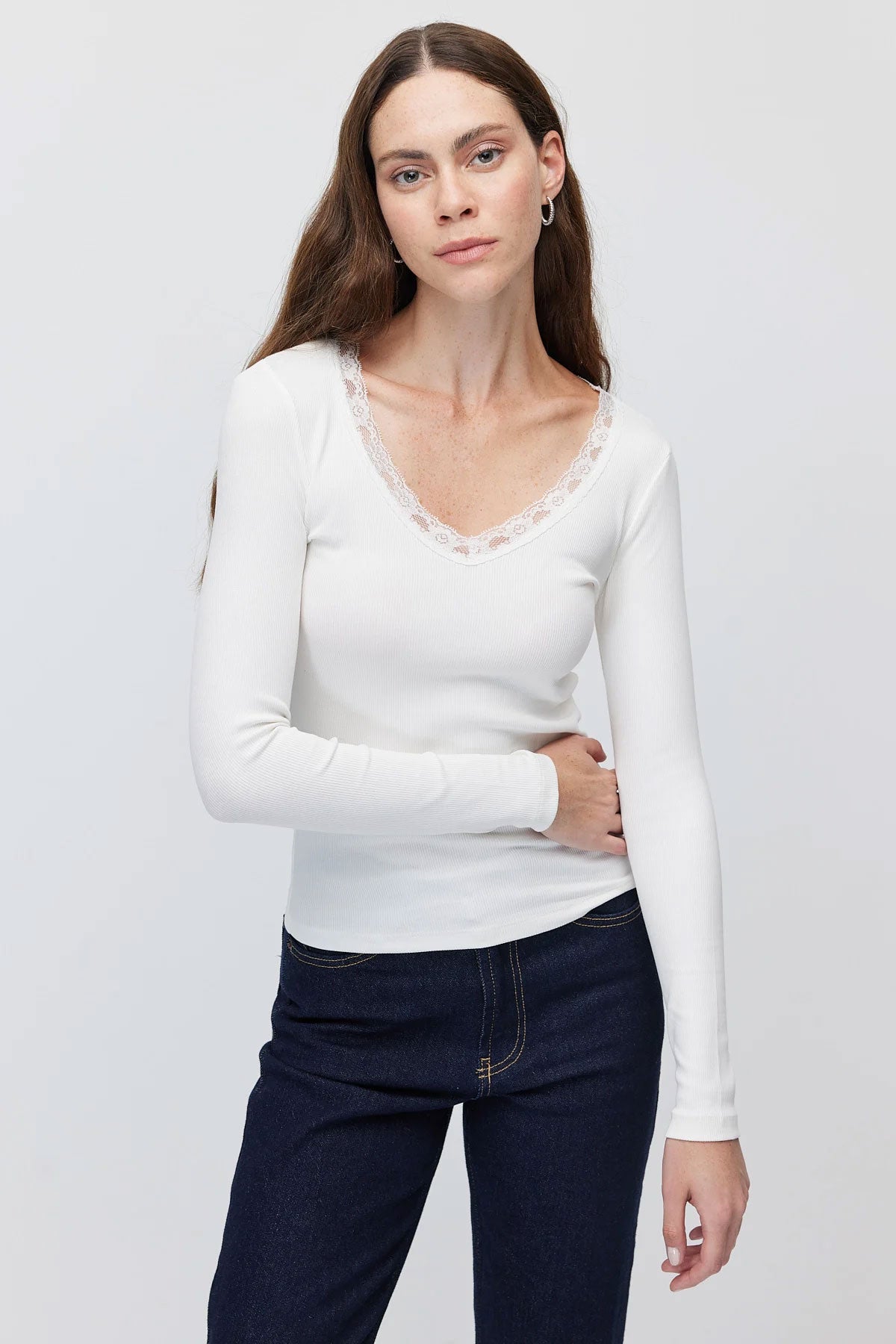 women's ribbed long-sleeve V-neck blouse with lace details