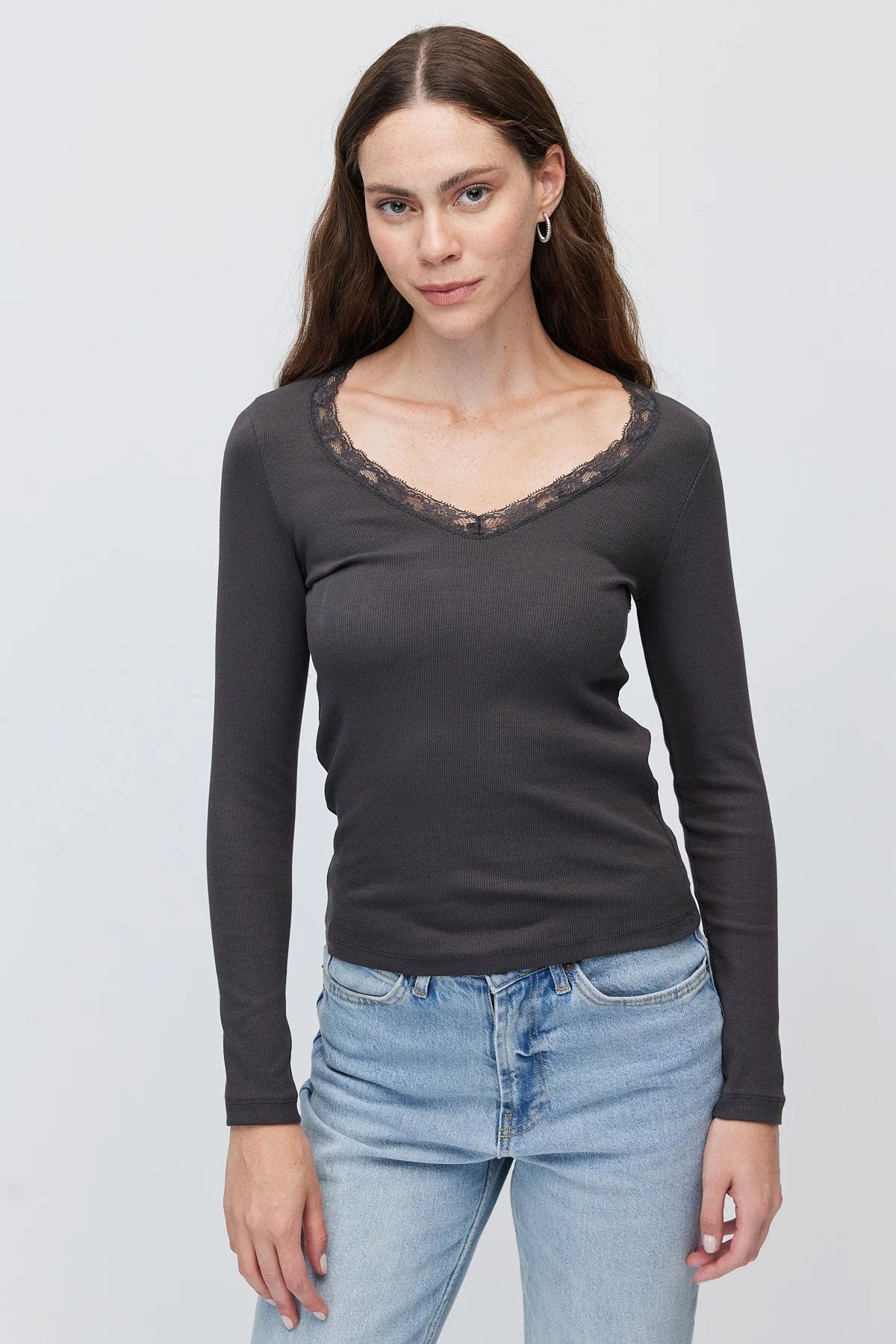 women's ribbed long-sleeve V-neck blouse with lace details