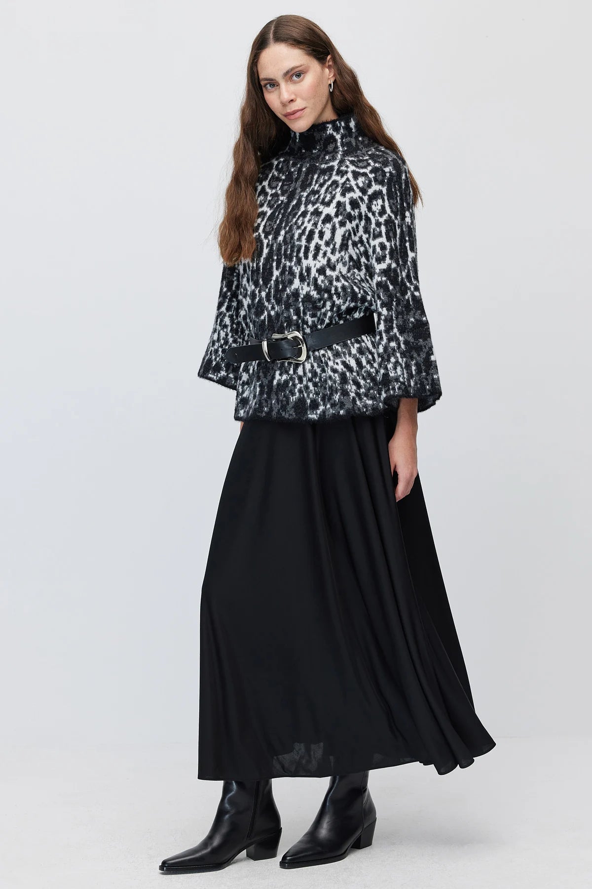 Women's Patterned Turtleneck Batwing Sleeve Knit Sweater
