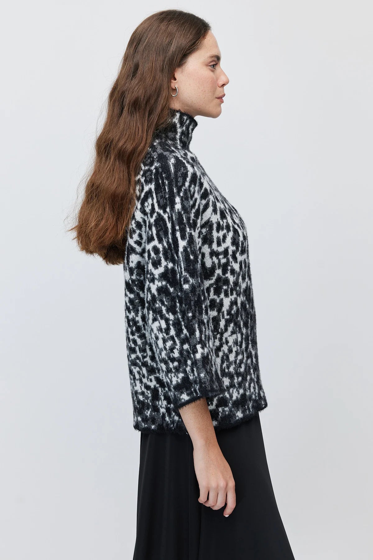 Women's Patterned Turtleneck Batwing Sleeve Knit Sweater