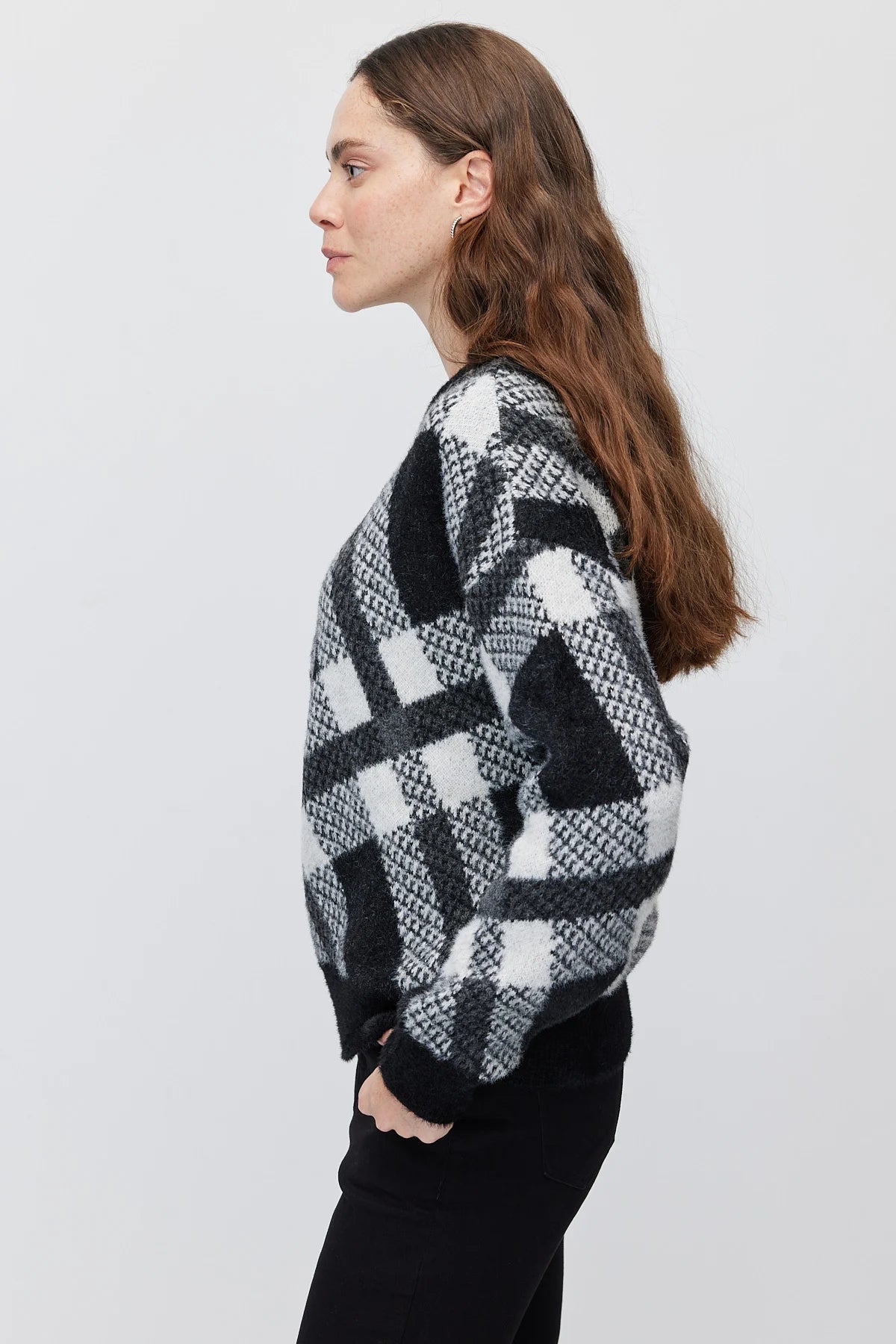 Women's Plaid Crew Neck Knit Sweater